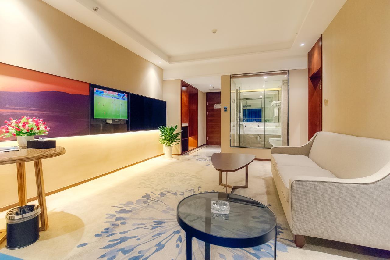 Manhatton Hotel Guilin North Railway Station Dış mekan fotoğraf